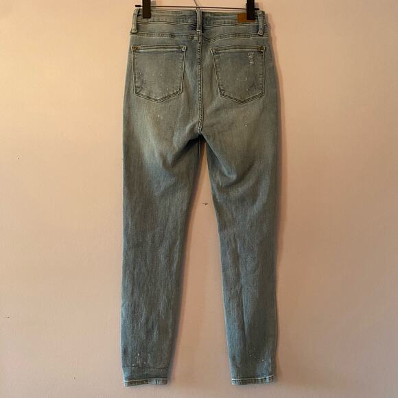 Judy Blue Women's size 28 Skinny Fit Light Wash Distressed Jeans - Picture 8 of 12
